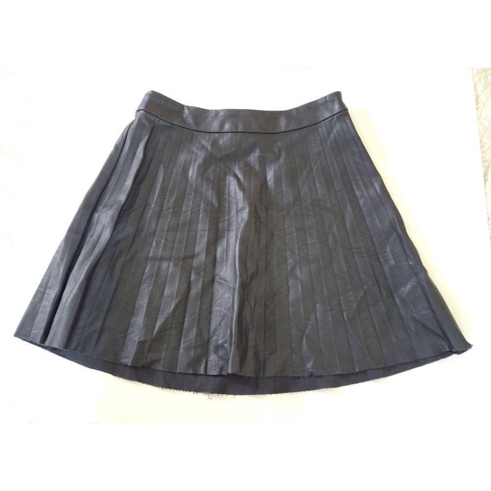 Cupcakes and Cashmere Black Faux Leather Skirt Pleated Raw Hem Preppy Gothic